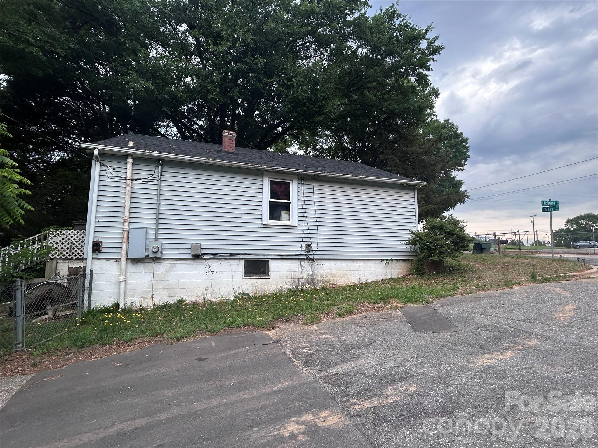 317 S Yates St, Gastonia, NC 28052