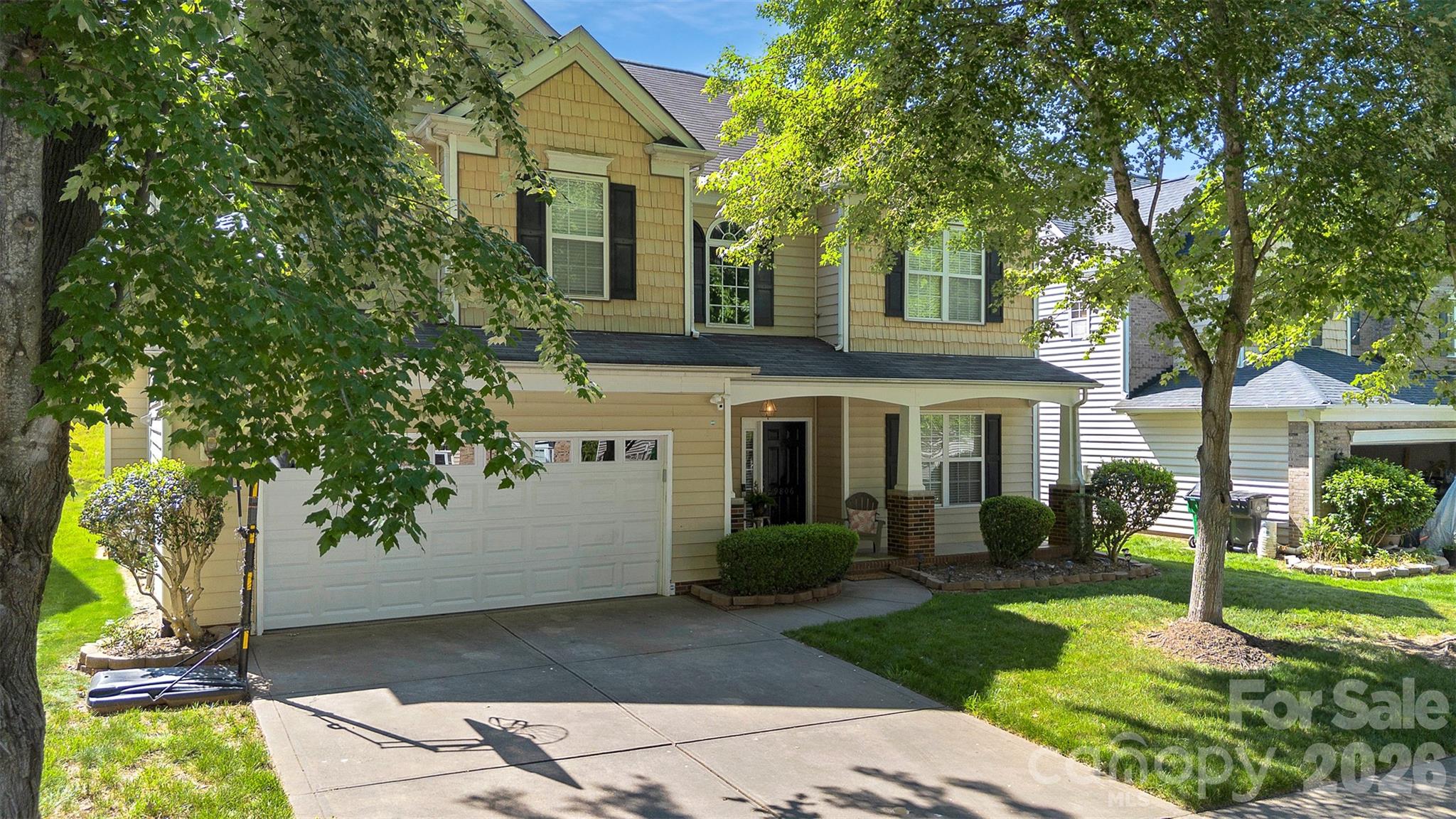 9806 Back Acre Dr, Charlotte, NC 28213