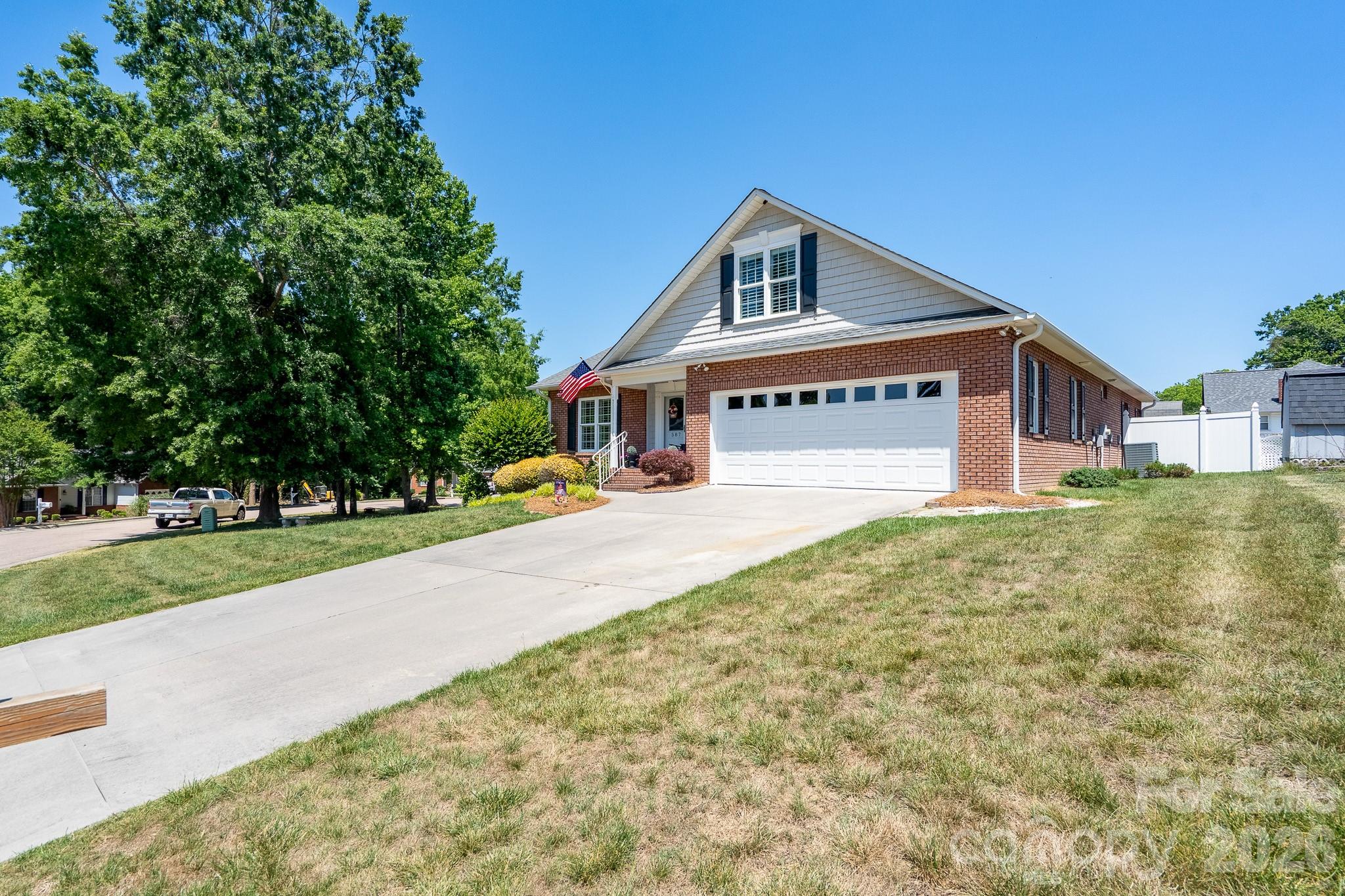 587 Marigold Dr, Kannapolis, NC 28083