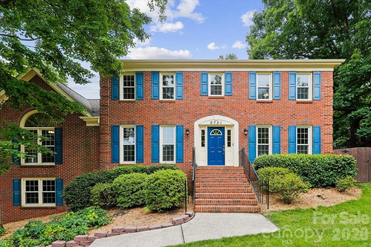 6721 Southby Ct, Charlotte, NC 28270
