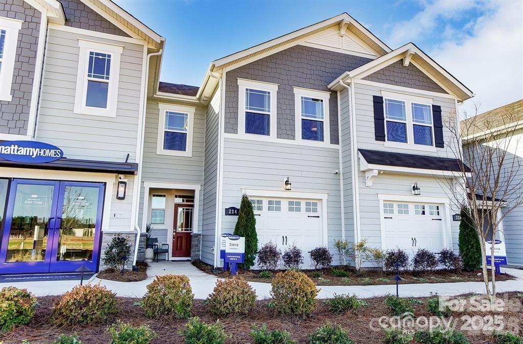 328 Laura Elizabeth Ln, Clover, SC 29710