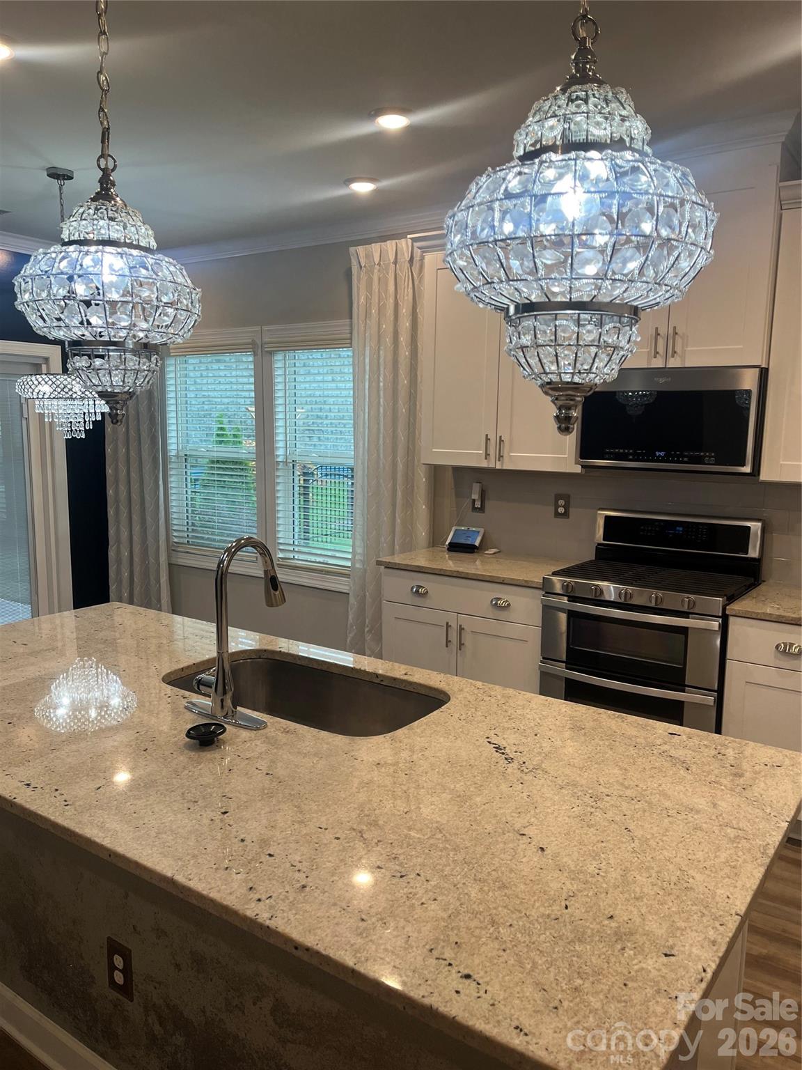 8807 Pennegrove Cir, Charlotte, NC 28214