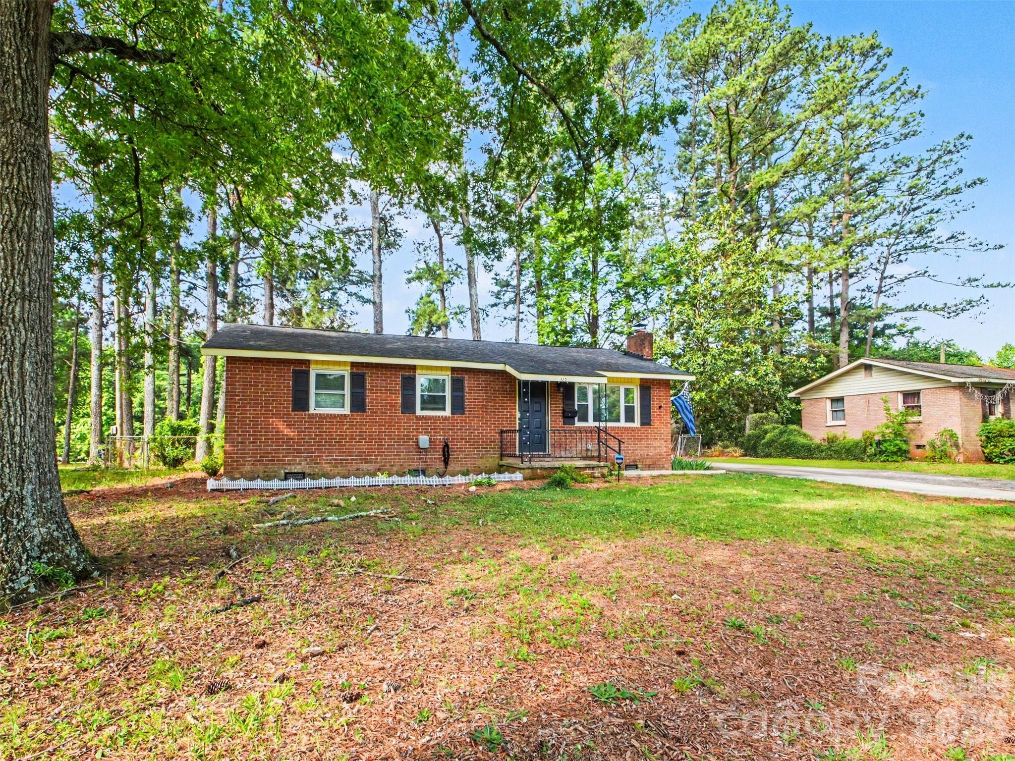 325 Amber Ct SW, Concord, NC 28025