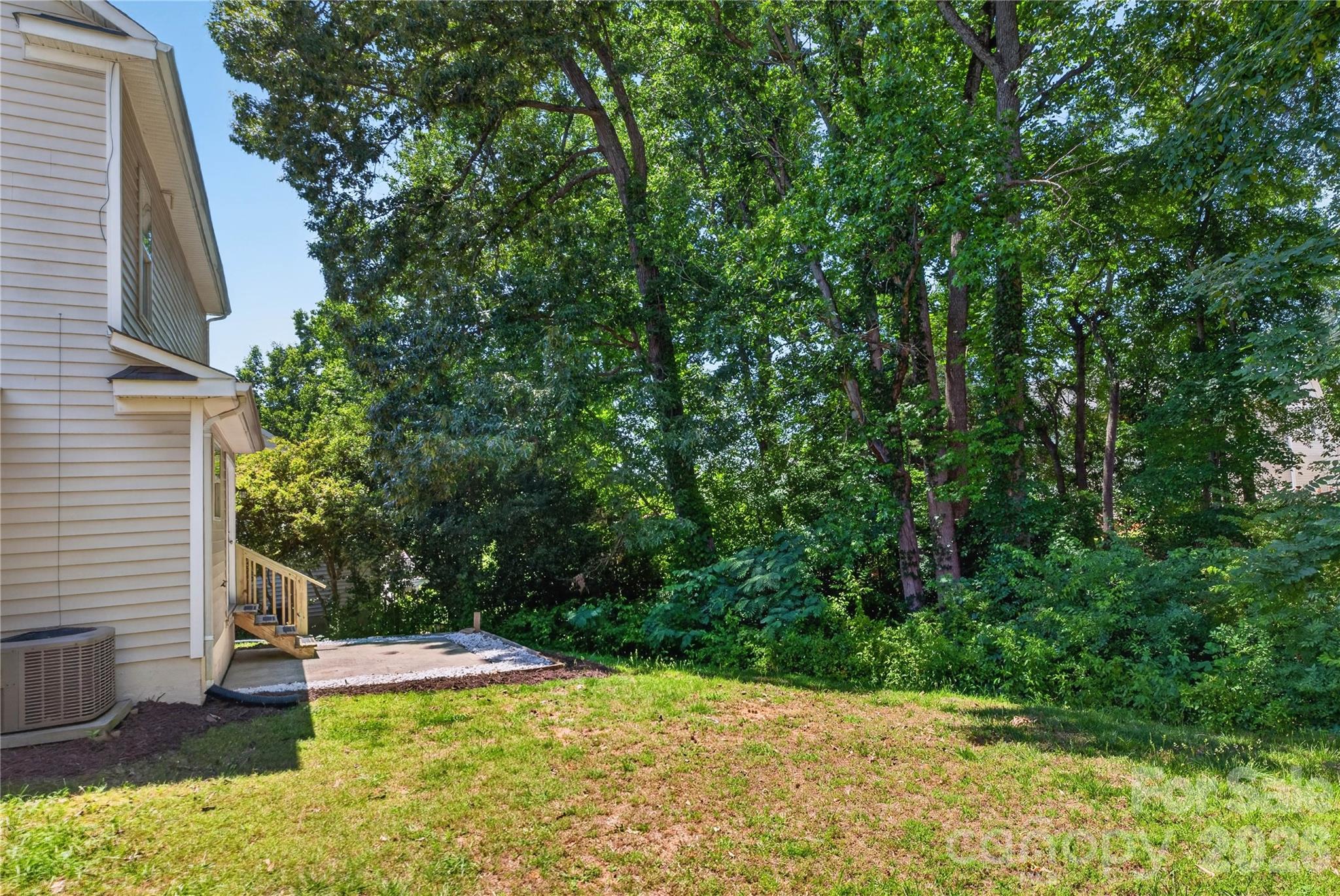 12624 Cardinal Woods Dr, Pineville, NC 28134