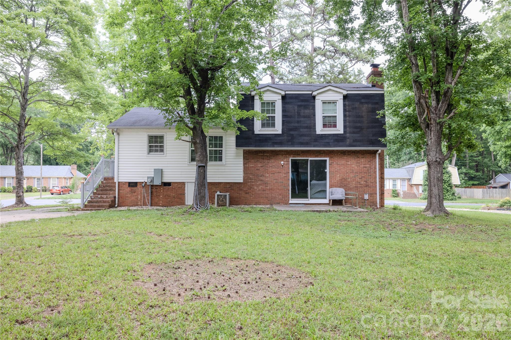 2545 Cedarwild Rd, Charlotte, NC 28212