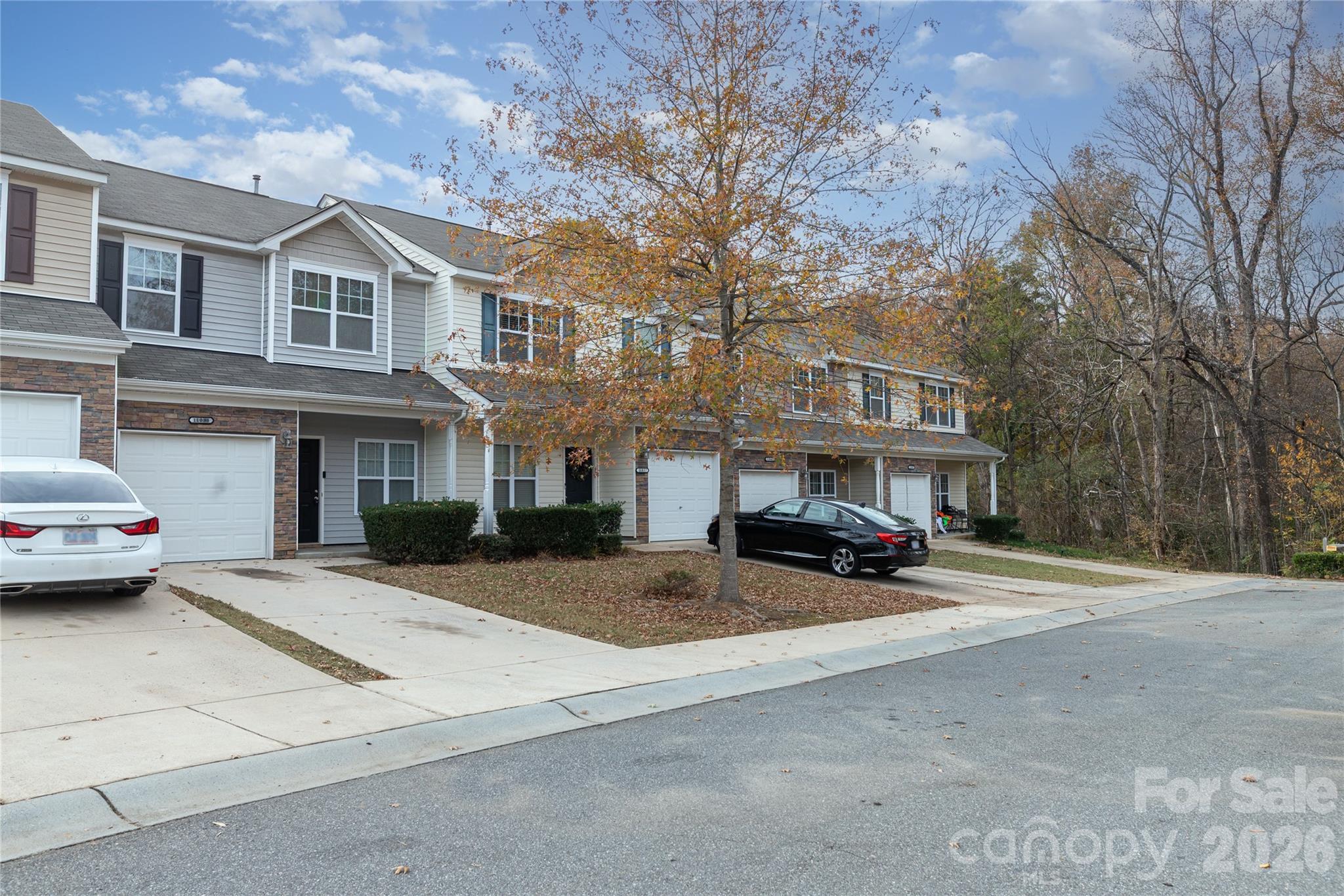 11033 Ardglass Ct, Charlotte, NC 28213