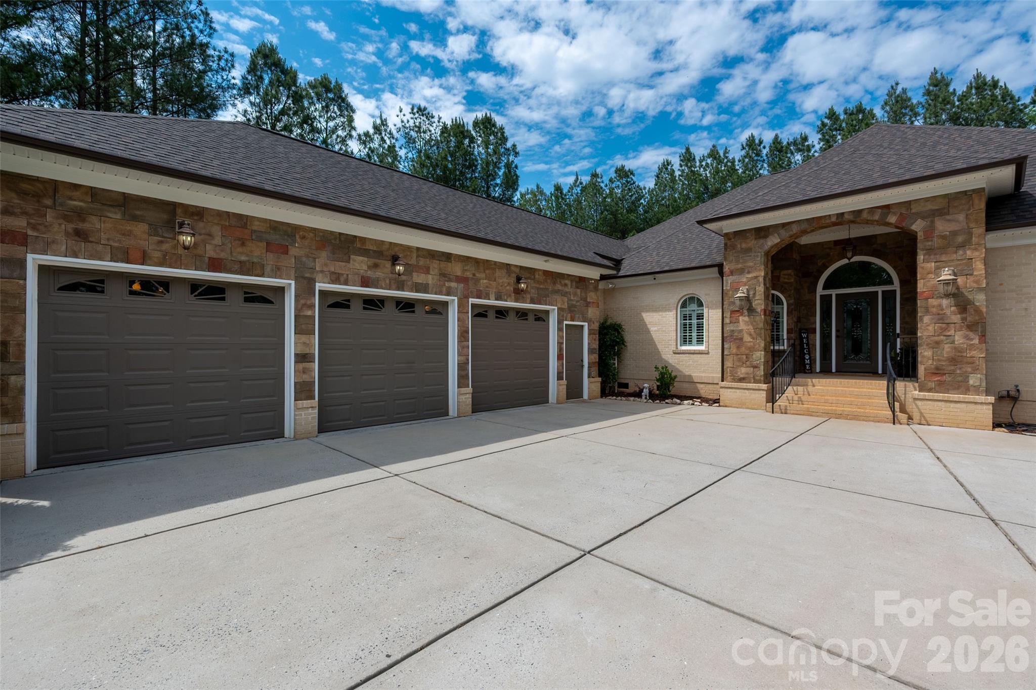 1385 Indigo Ct, Rock Hill, SC 29730