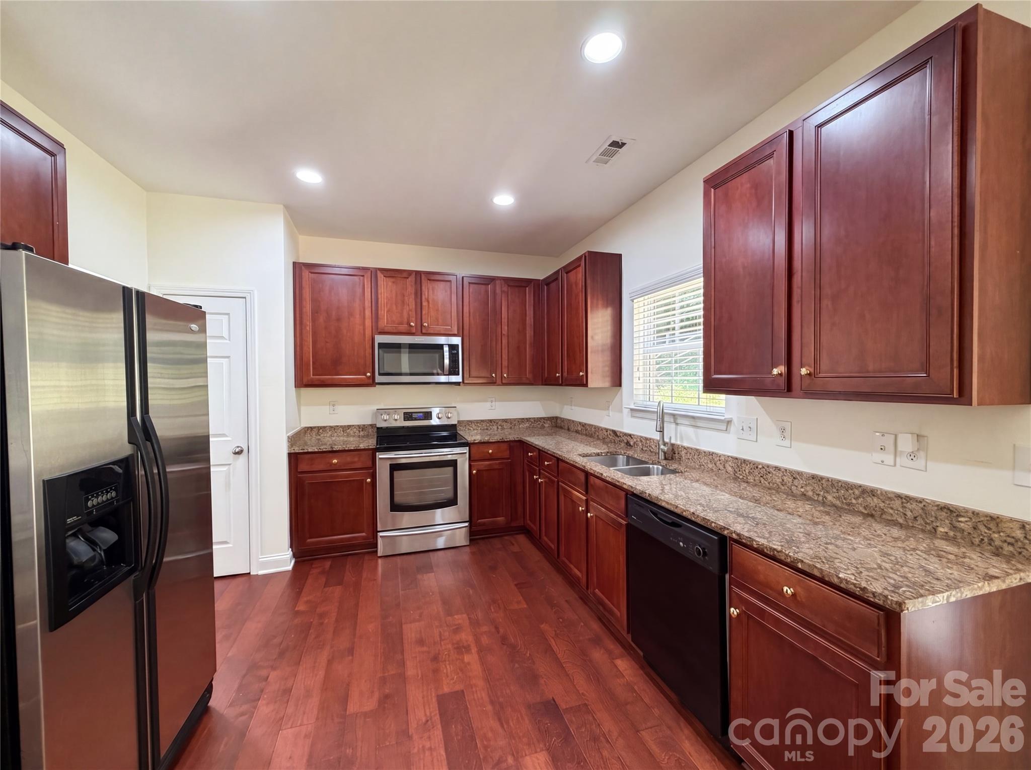 10050 Montrose Dr NW, Charlotte, NC 28269