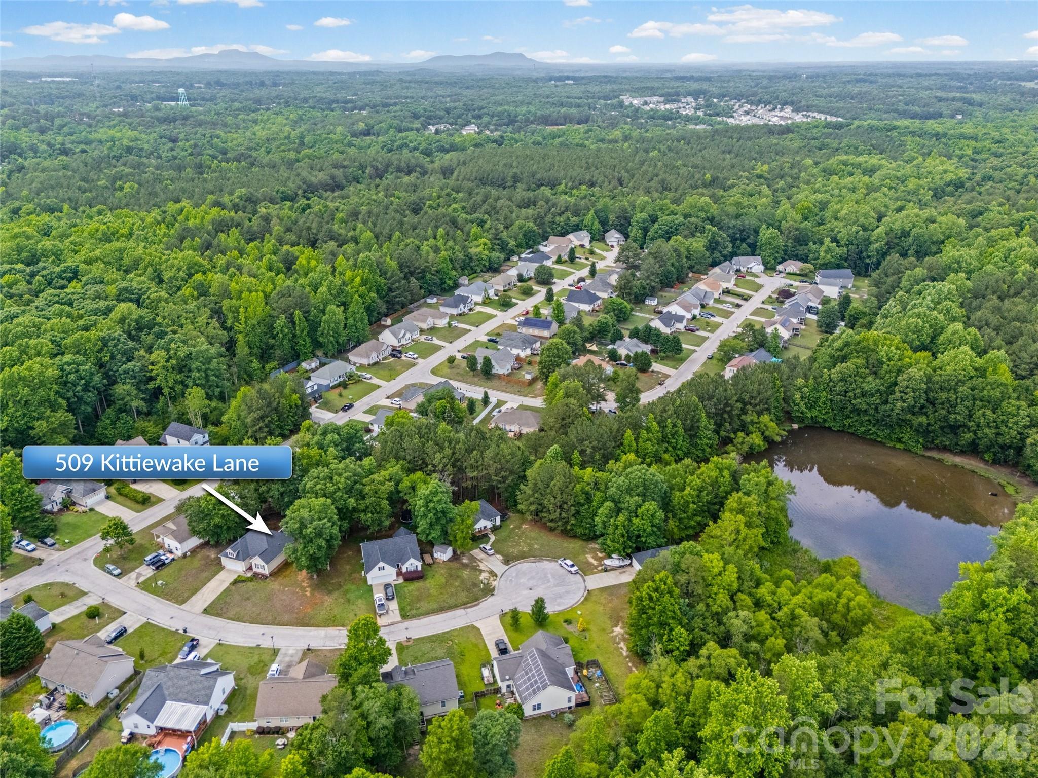 509 Kittiewake Ln, Clover, SC 29710