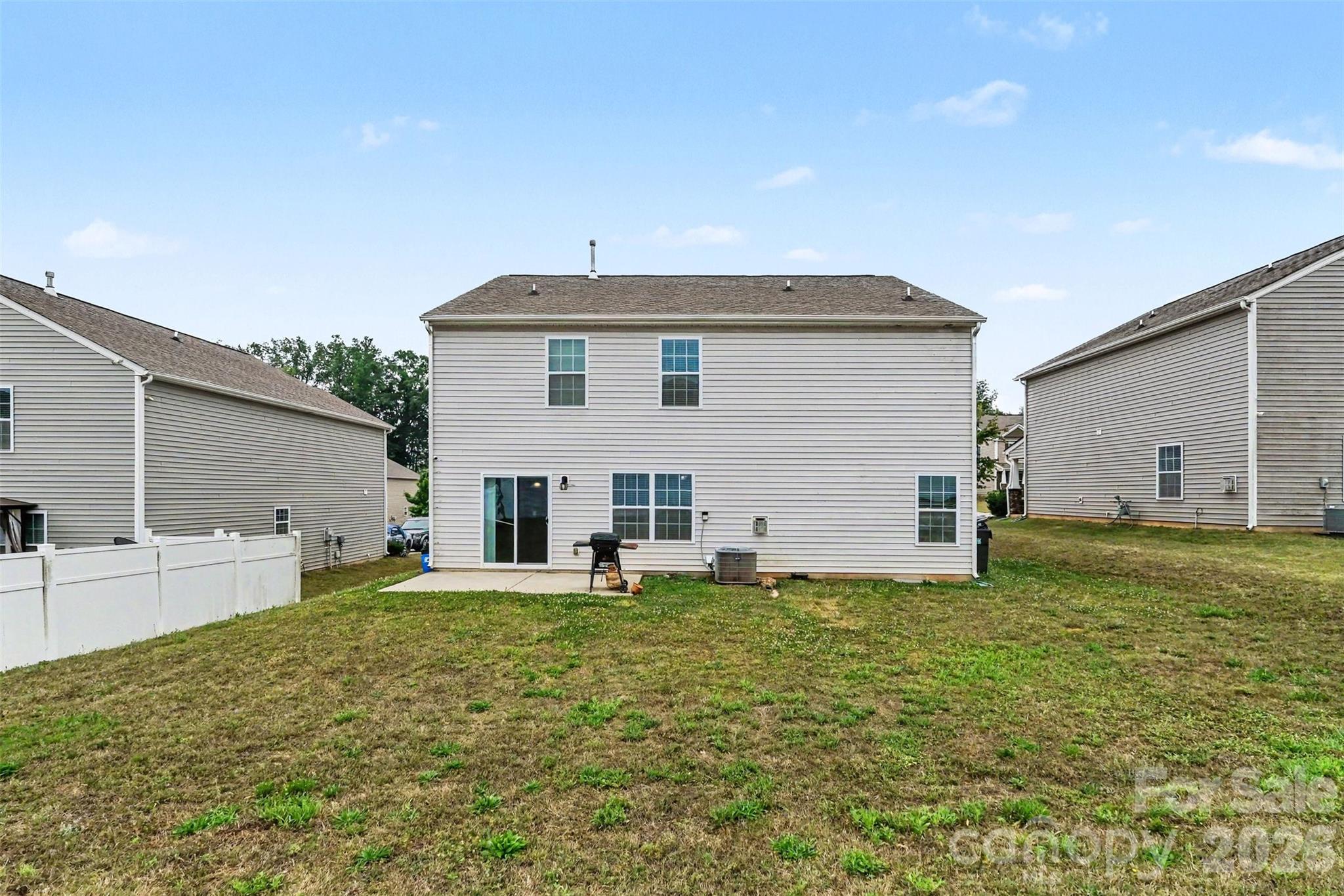 8515 Mansell Ct, Charlotte, NC 28215