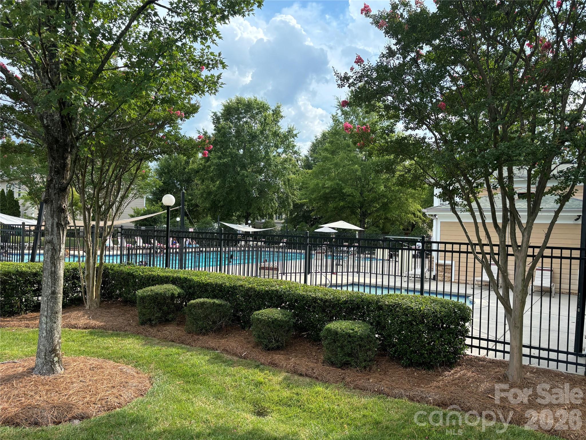 9007 Goldfields Dr, Charlotte, NC 28227