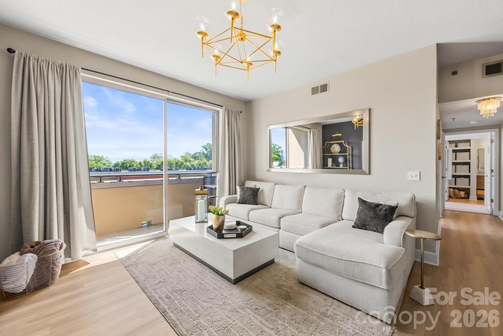 1315 East Blvd #719, Charlotte, NC 28203