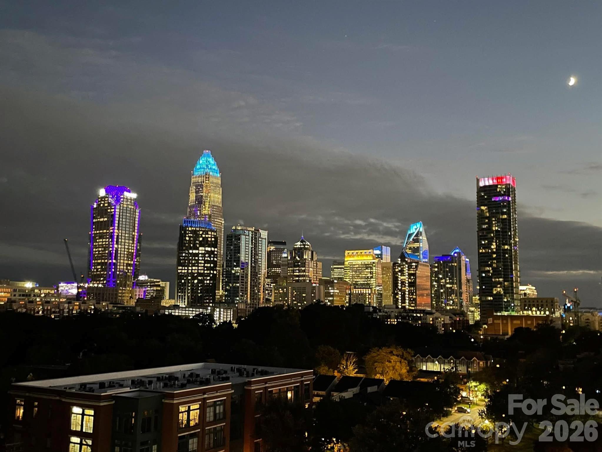 715 N Graham St #502, Charlotte, NC 28202
