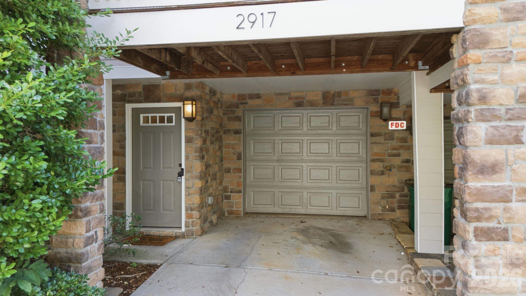 2917 Craftsman Ln, Charlotte, NC 28204