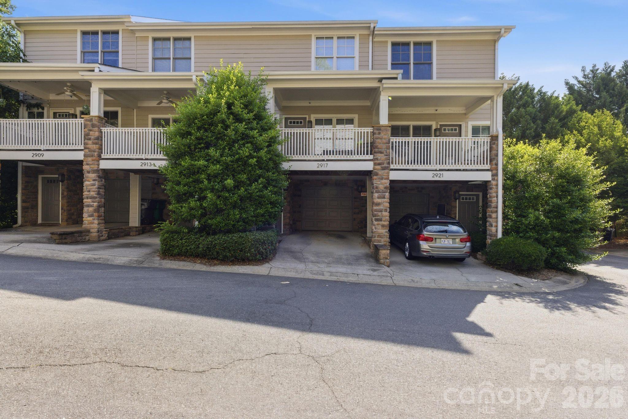 2917 Craftsman Ln, Charlotte, NC 28204
