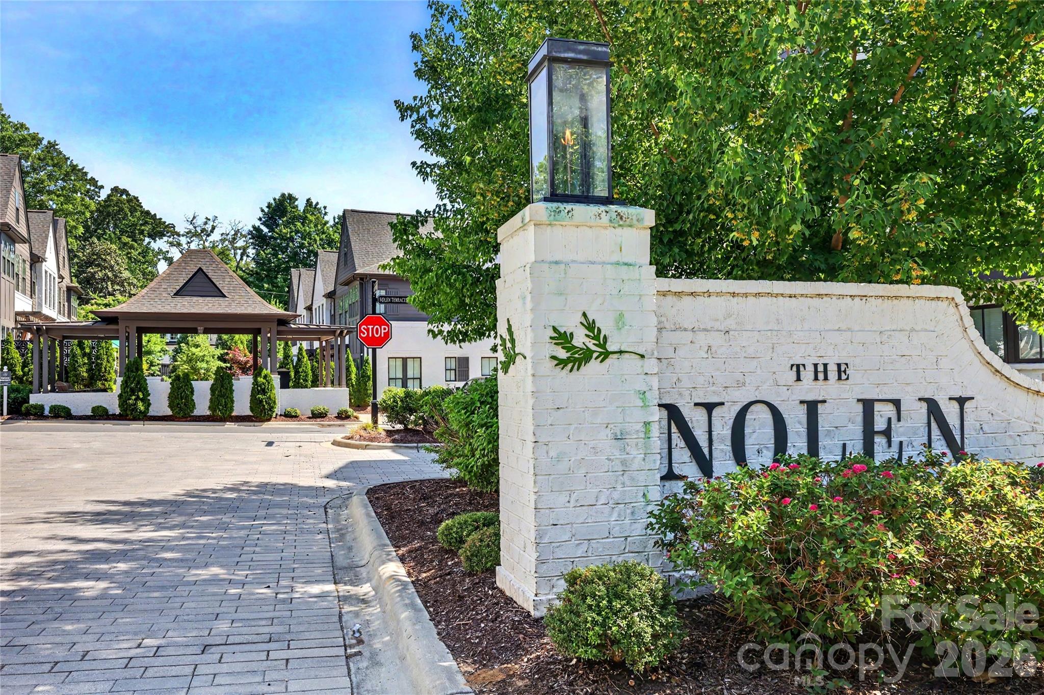 2123 Nolen Ridge Ave, Charlotte, NC 28209