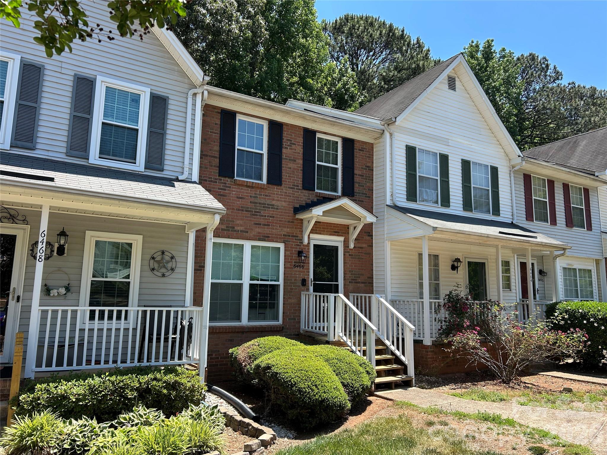 6466 Windsor Gate Ln, Charlotte, NC 28215