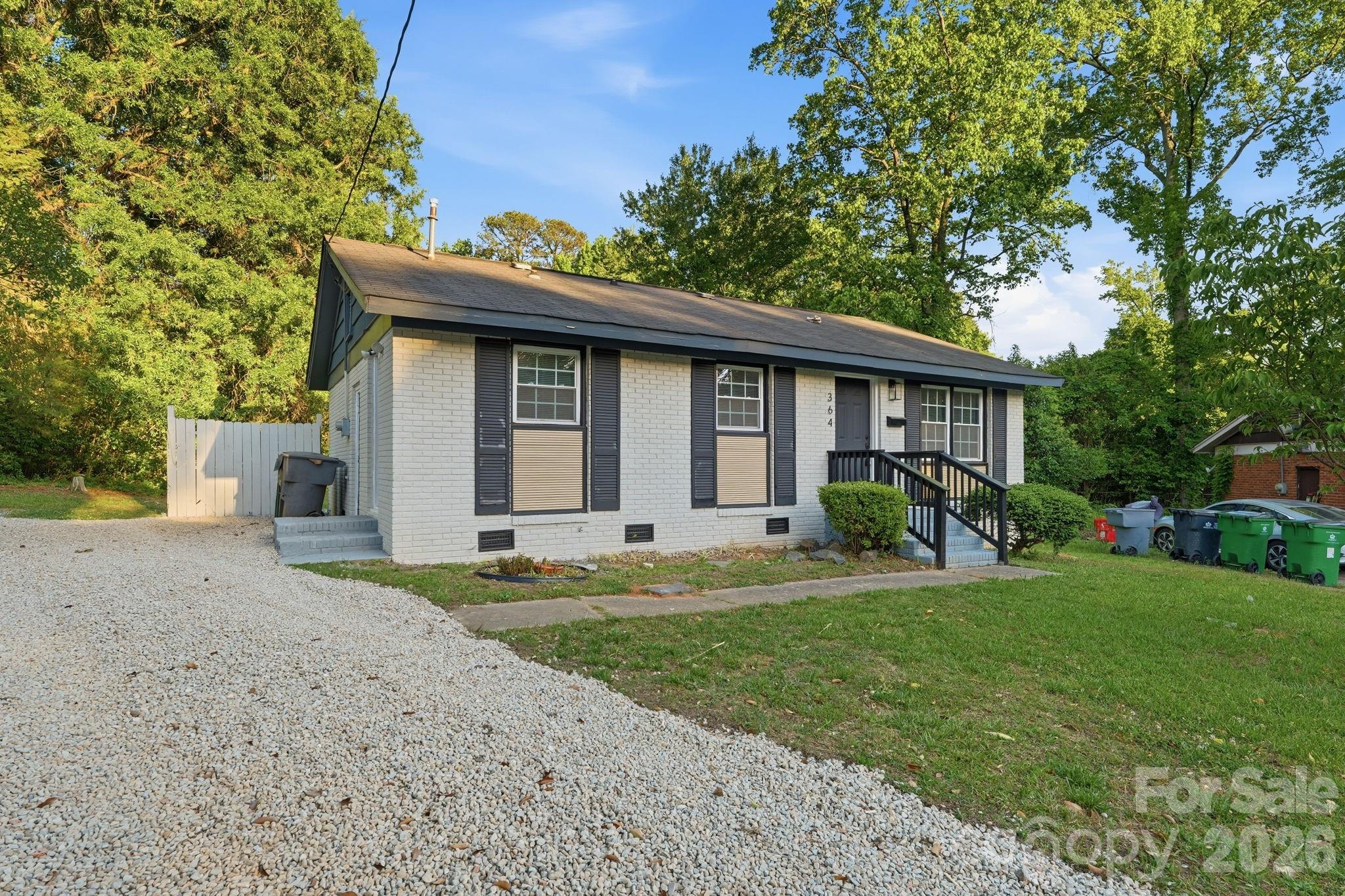 364 Leafmore Dr, Charlotte, NC 28213