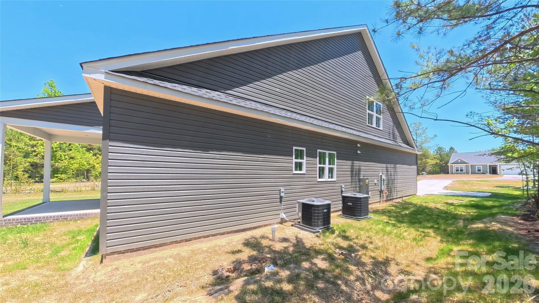 3099 Meadowcrest Dr, Clover, SC 29710