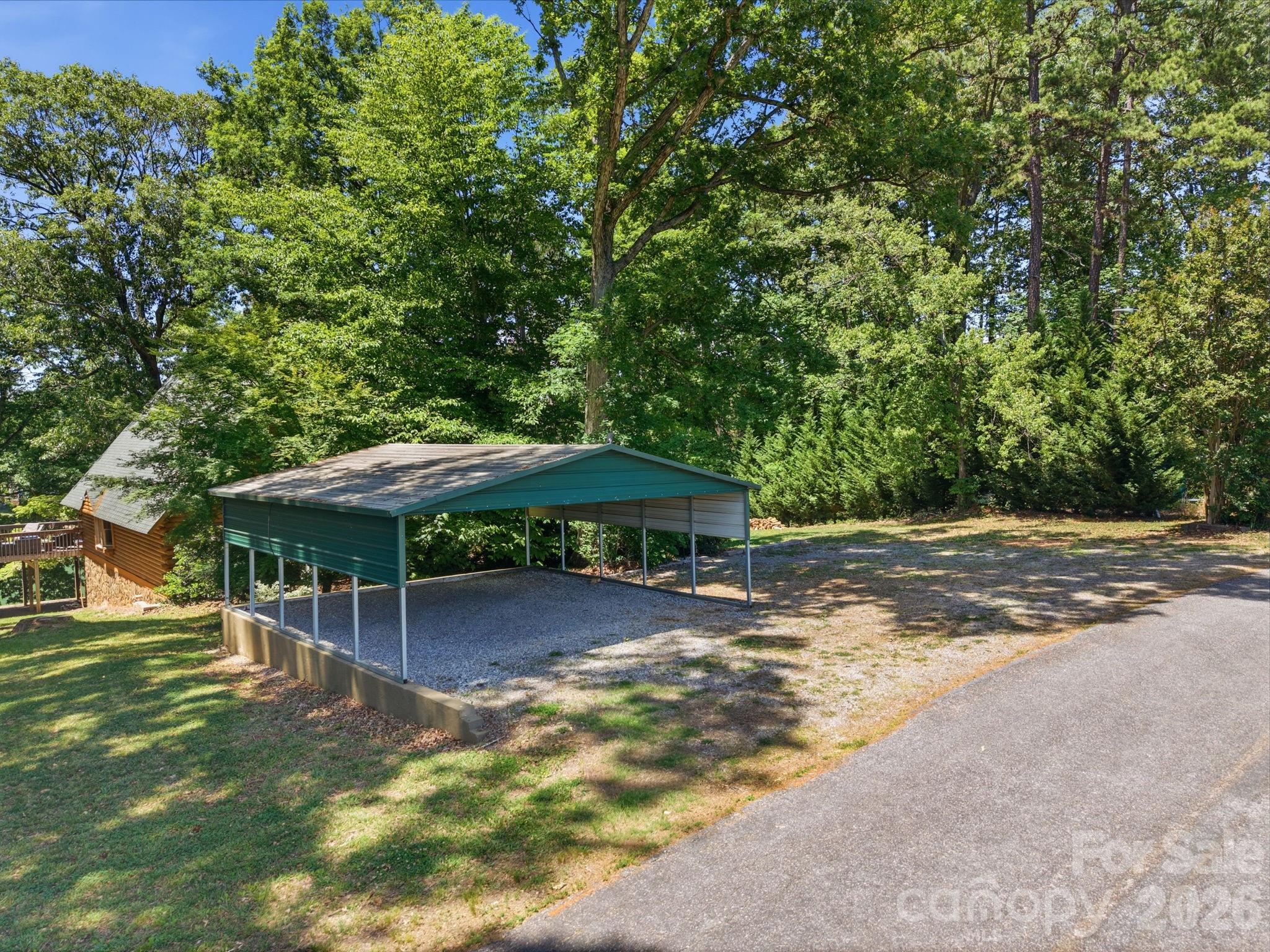 3779 Chevlot Hills Rd, Sherrills Ford, NC 28673