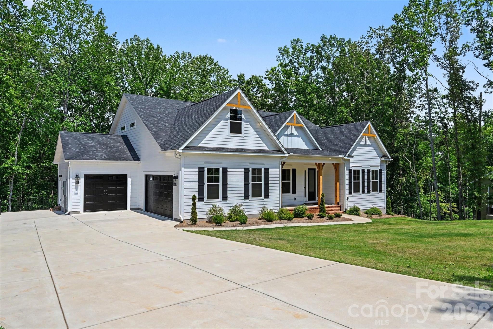 131 High Lake Dr, Statesville, NC 28677