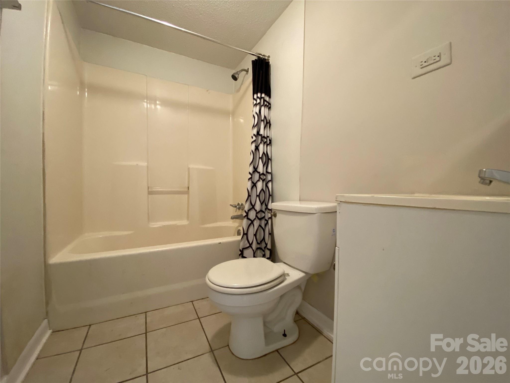 1104 Baker Blvd, Gastonia, NC 28052