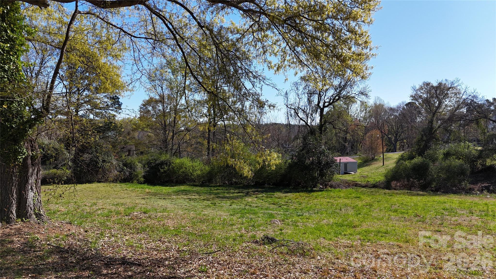 33 Pinecrest Ave, Great Falls, SC 29055