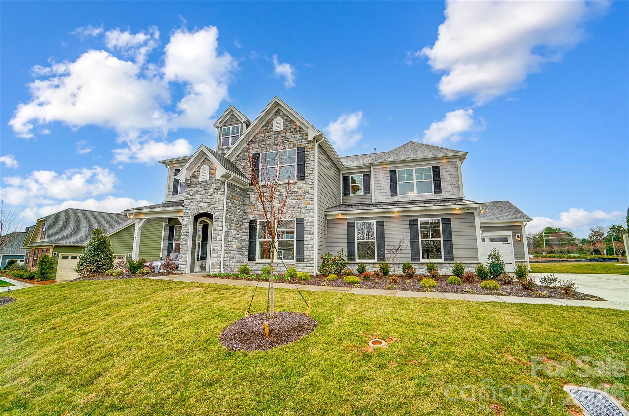 1311 Wiggins Dr, Gastonia, NC 28054
