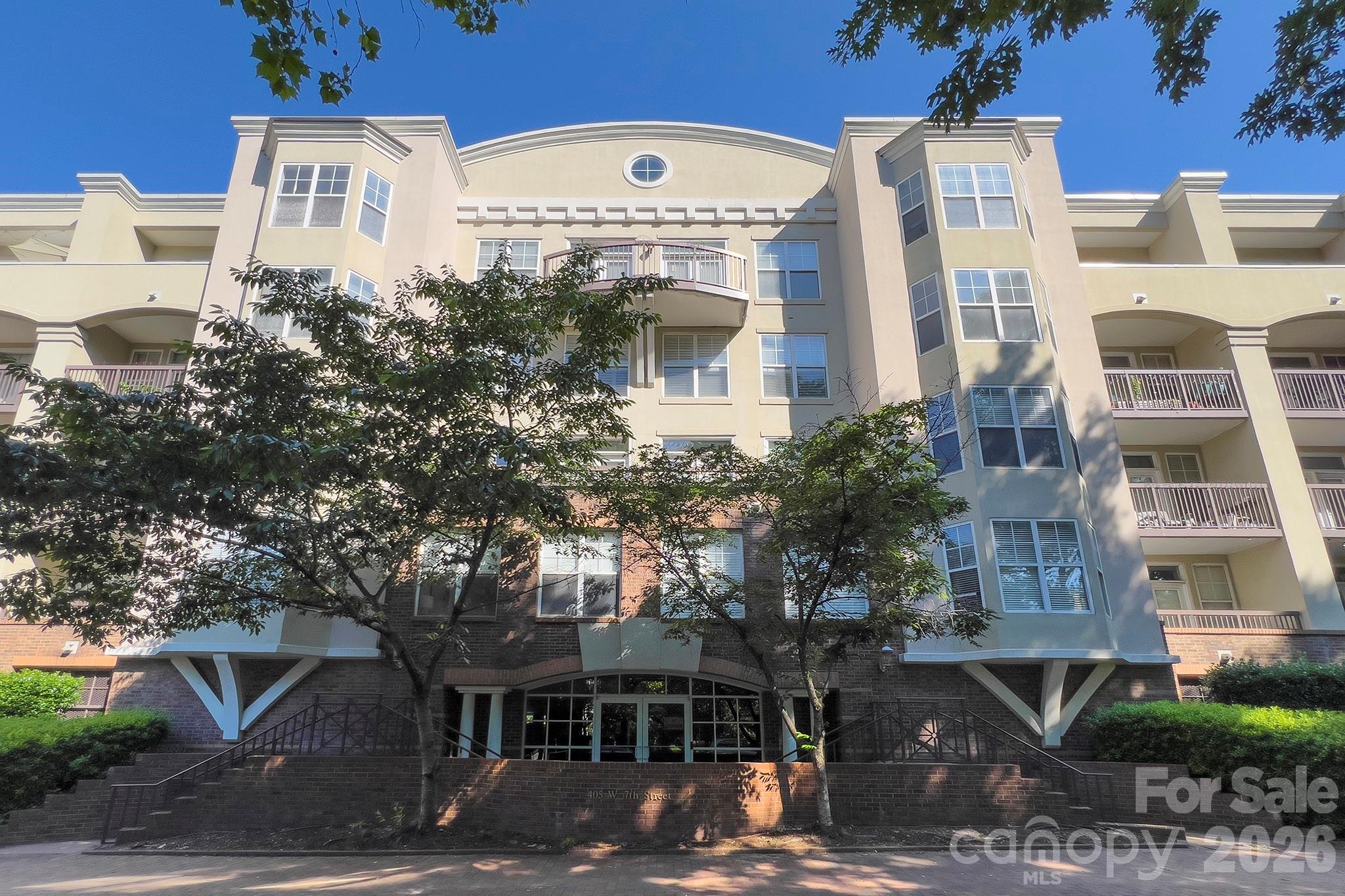 405 W 7th St #303, Charlotte, NC 28202