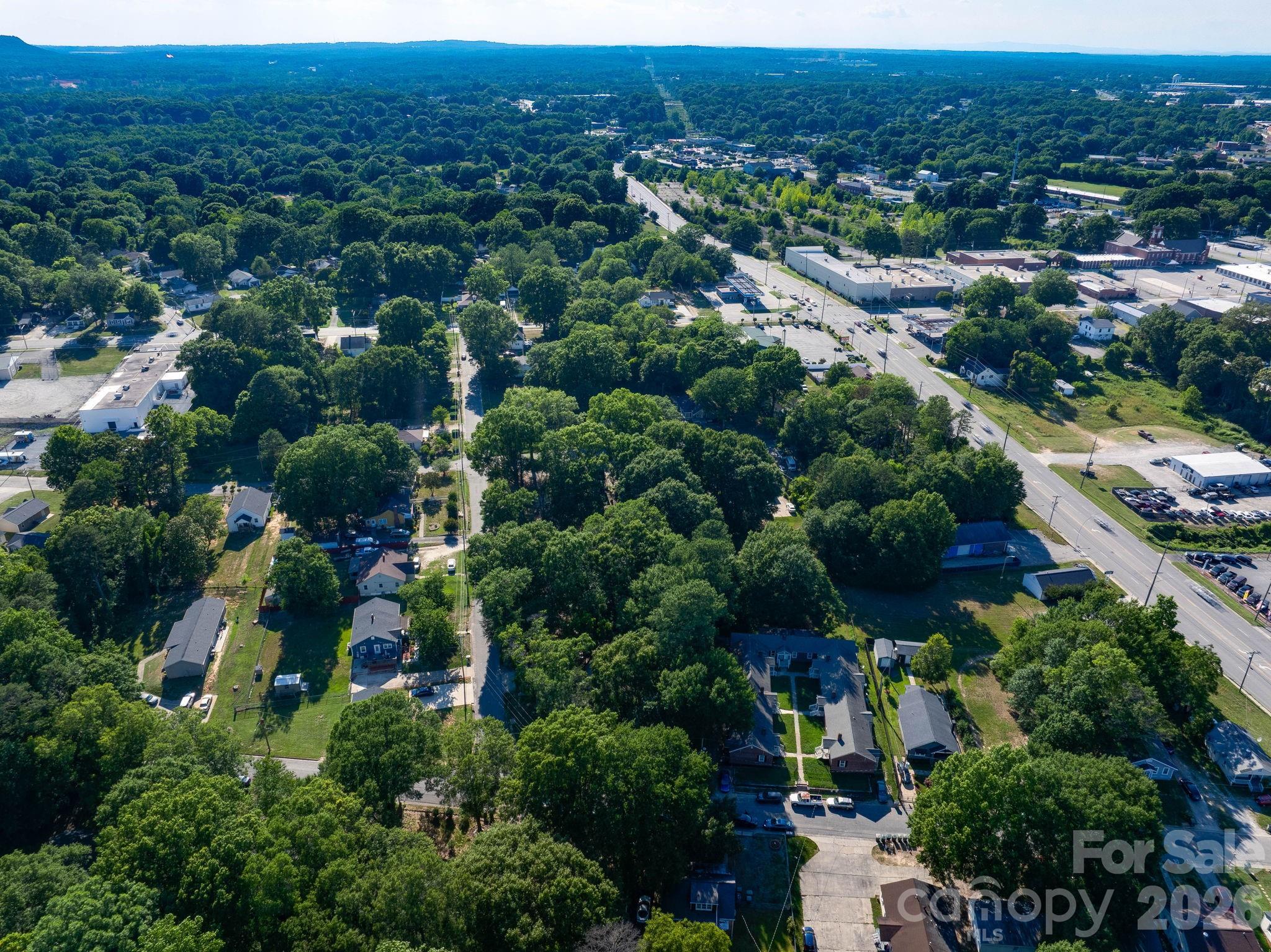 1215 W Fourth Ave, Gastonia, NC 28052