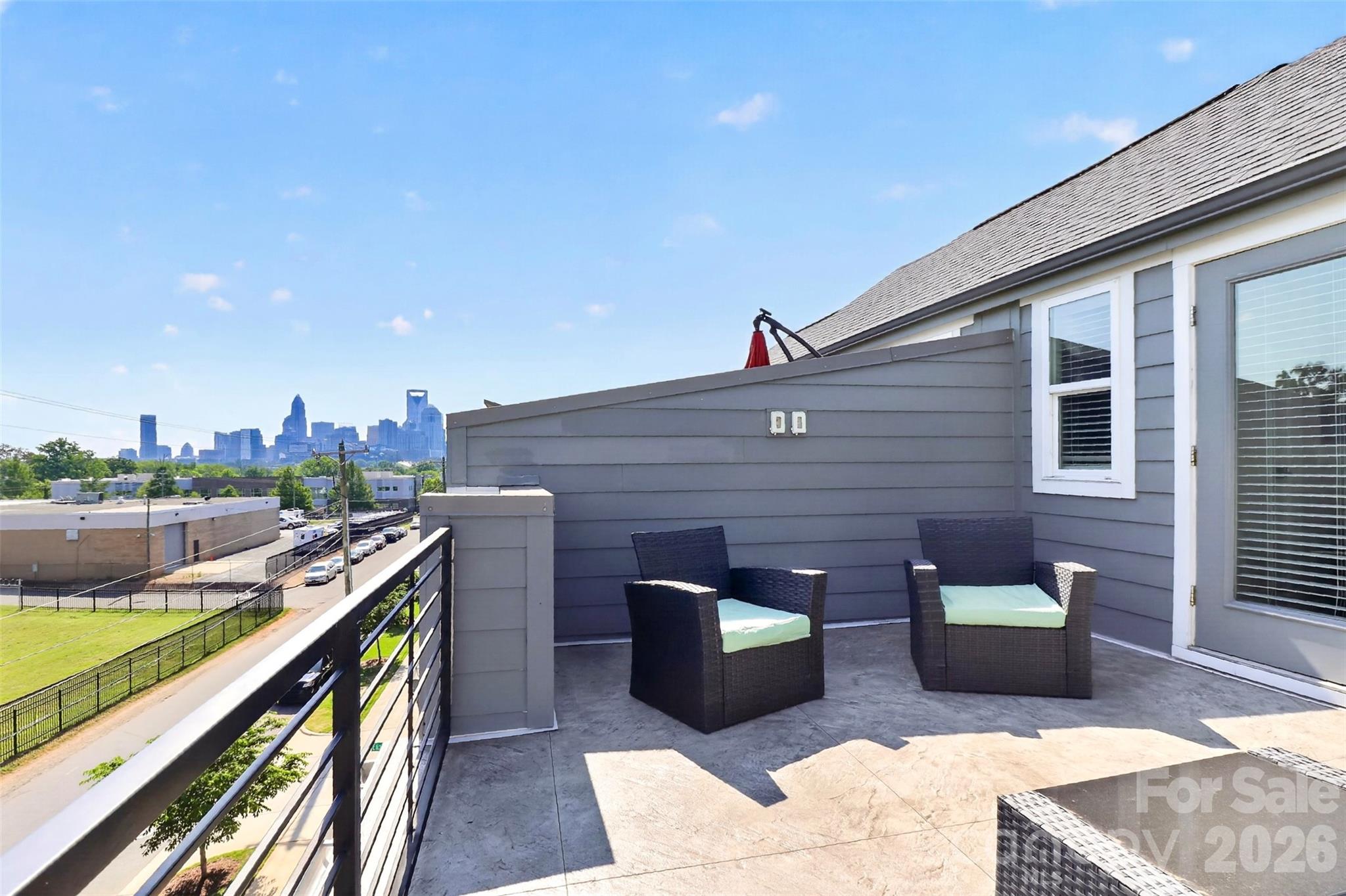 2111 Isom St, Charlotte, NC 28208
