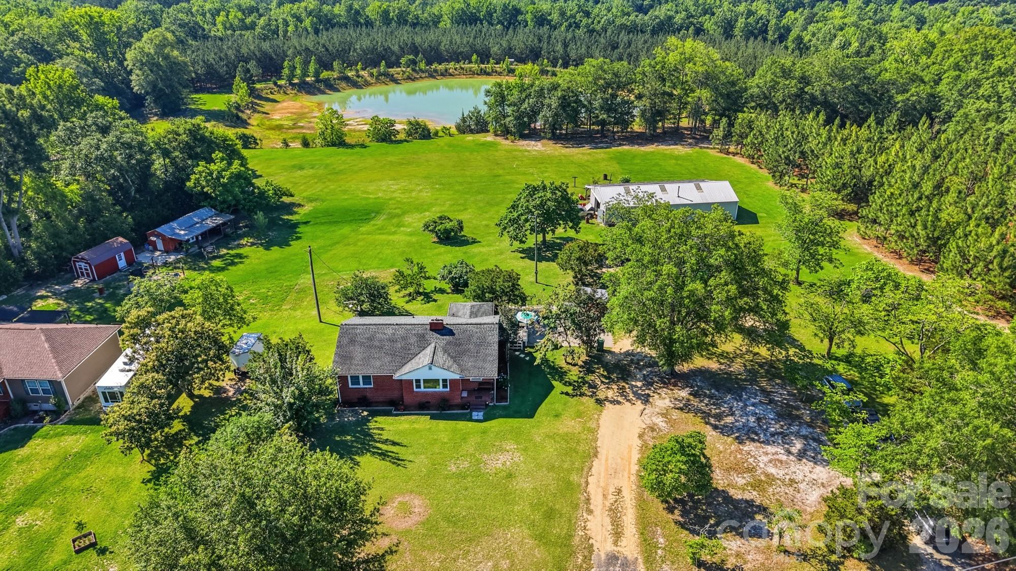 1821 Overbrook Rd, Kershaw, SC 29067