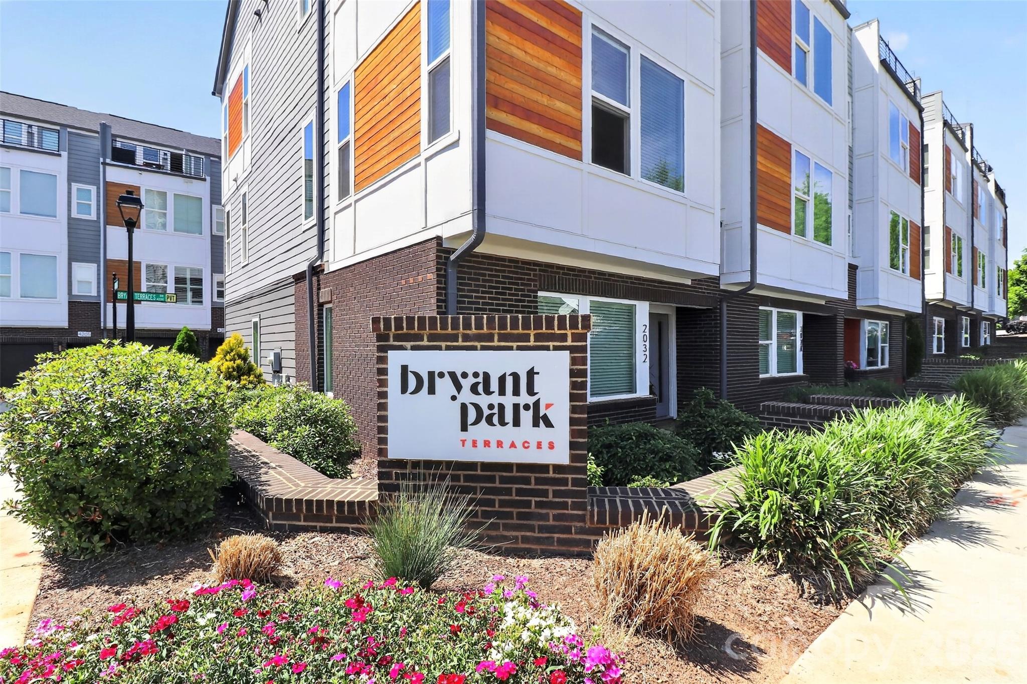 2024 Bryant Park Dr, Charlotte, NC 28208