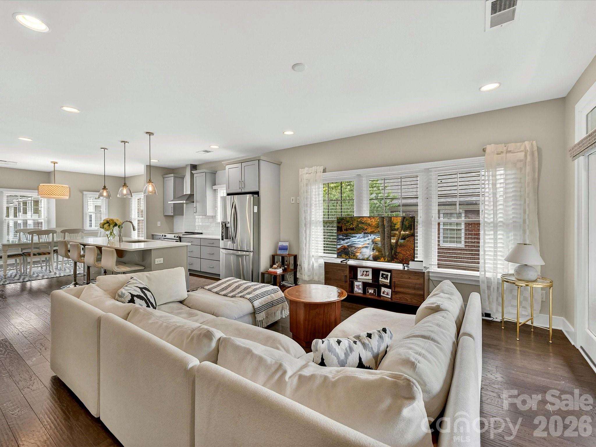 131 Grandin Rd, Charlotte, NC 28208