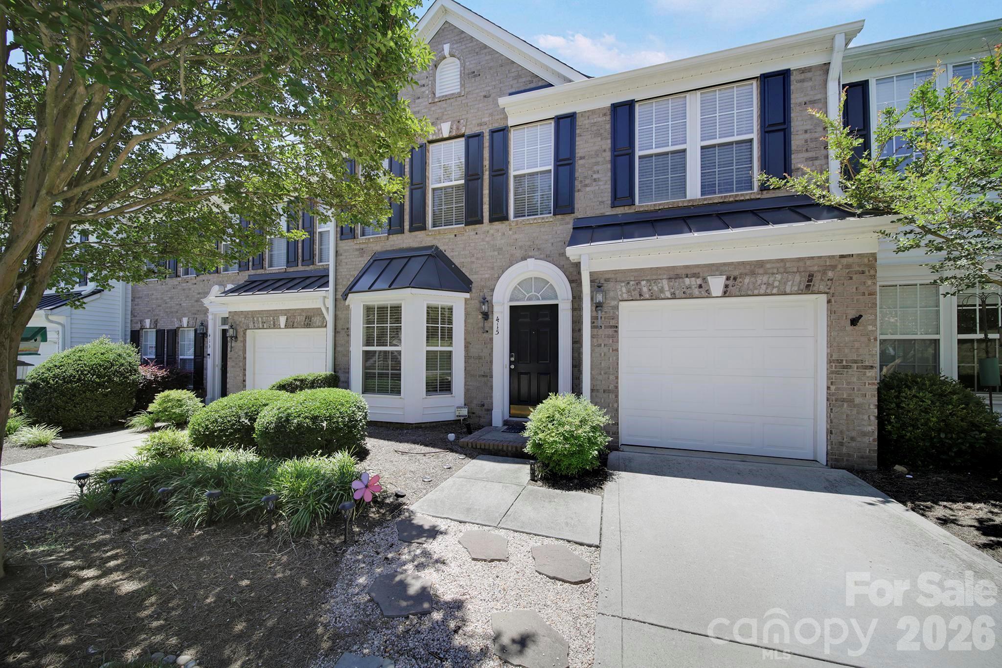 415 Foilage Ct, Lake Wylie, SC 29710