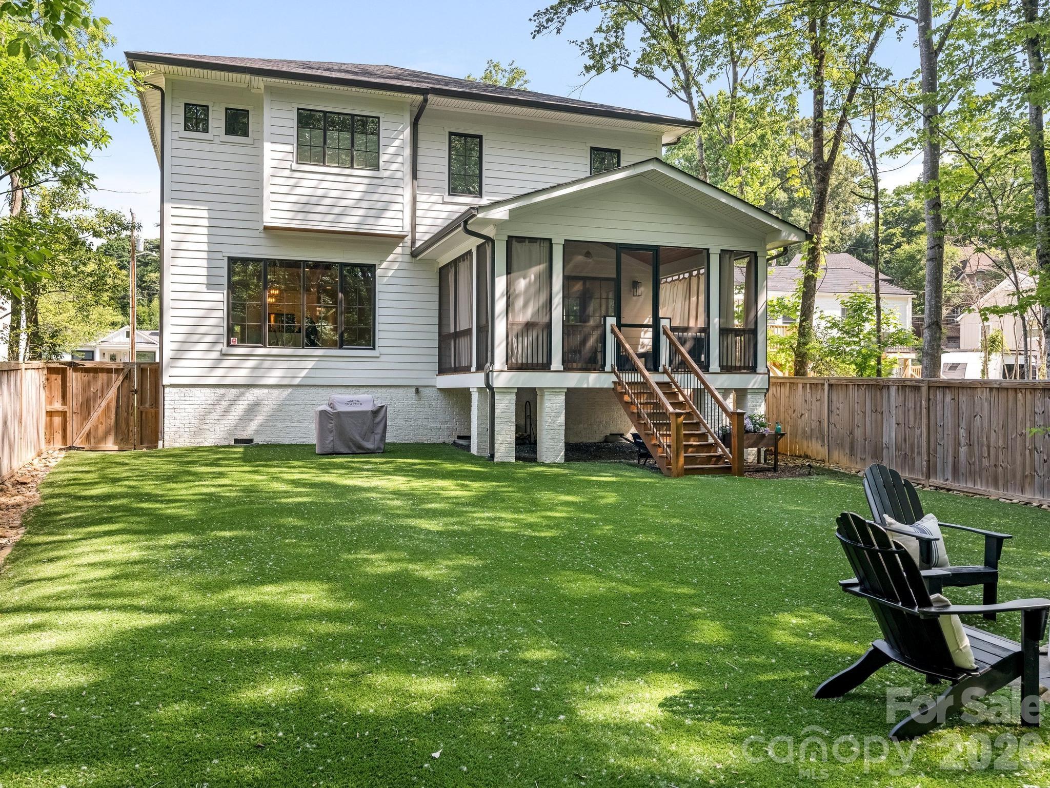 2928 Hanson Dr, Charlotte, NC 28207