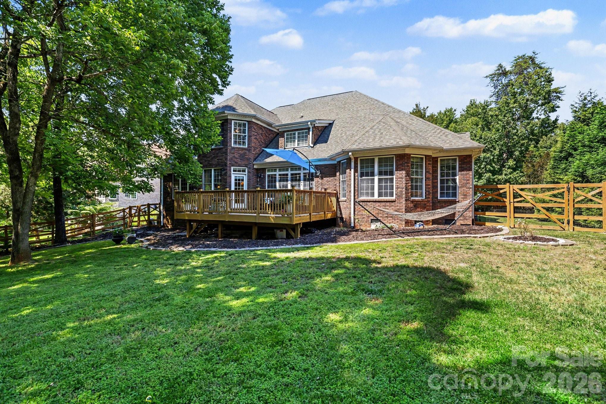 163 Evening Shadow Rd, Lake Wylie, SC 29710