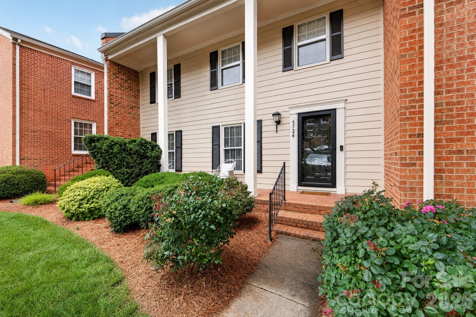 6724 Constitution Ln, Charlotte, NC 28210