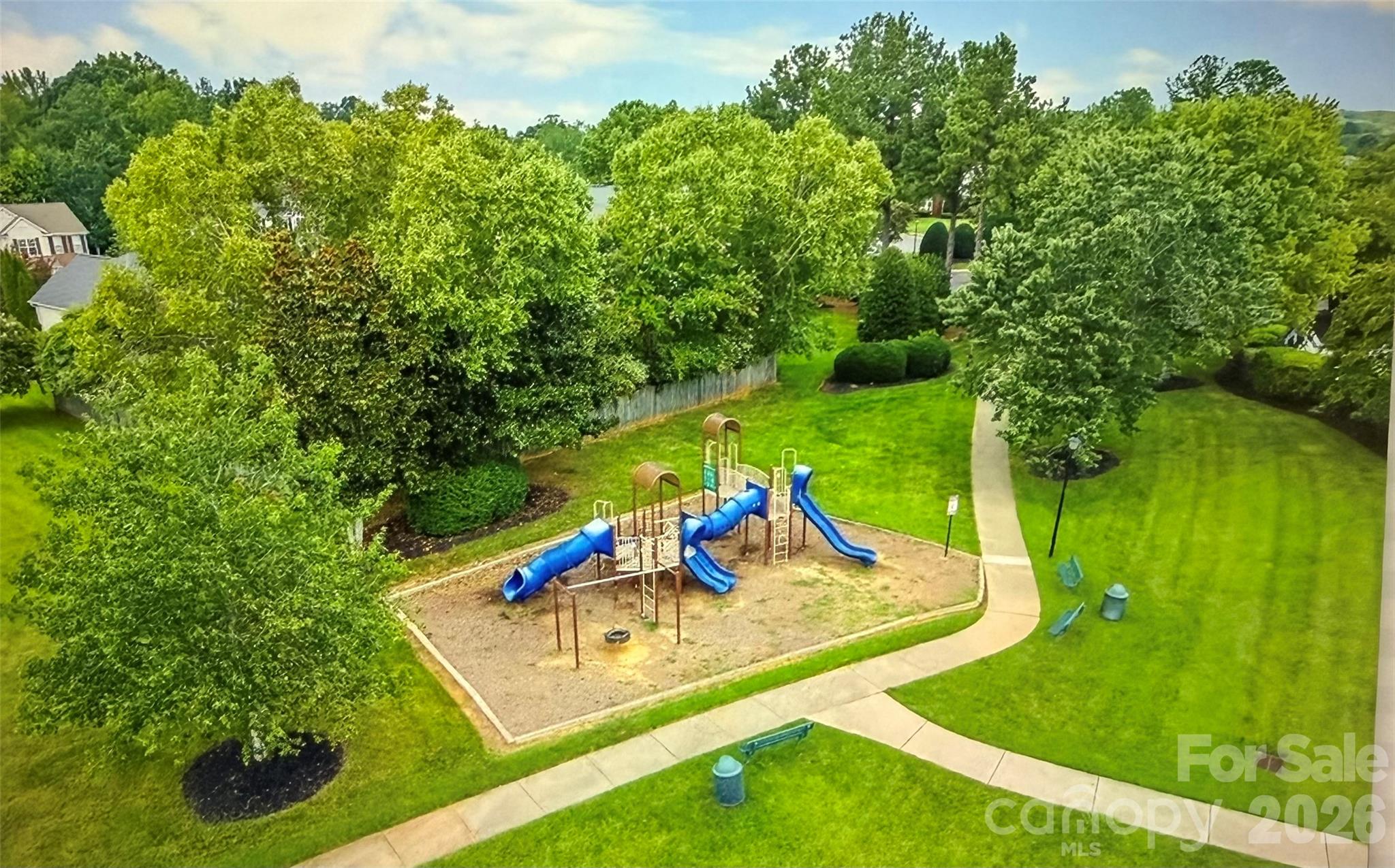 1900 Crestgate Dr, Waxhaw, NC 28173