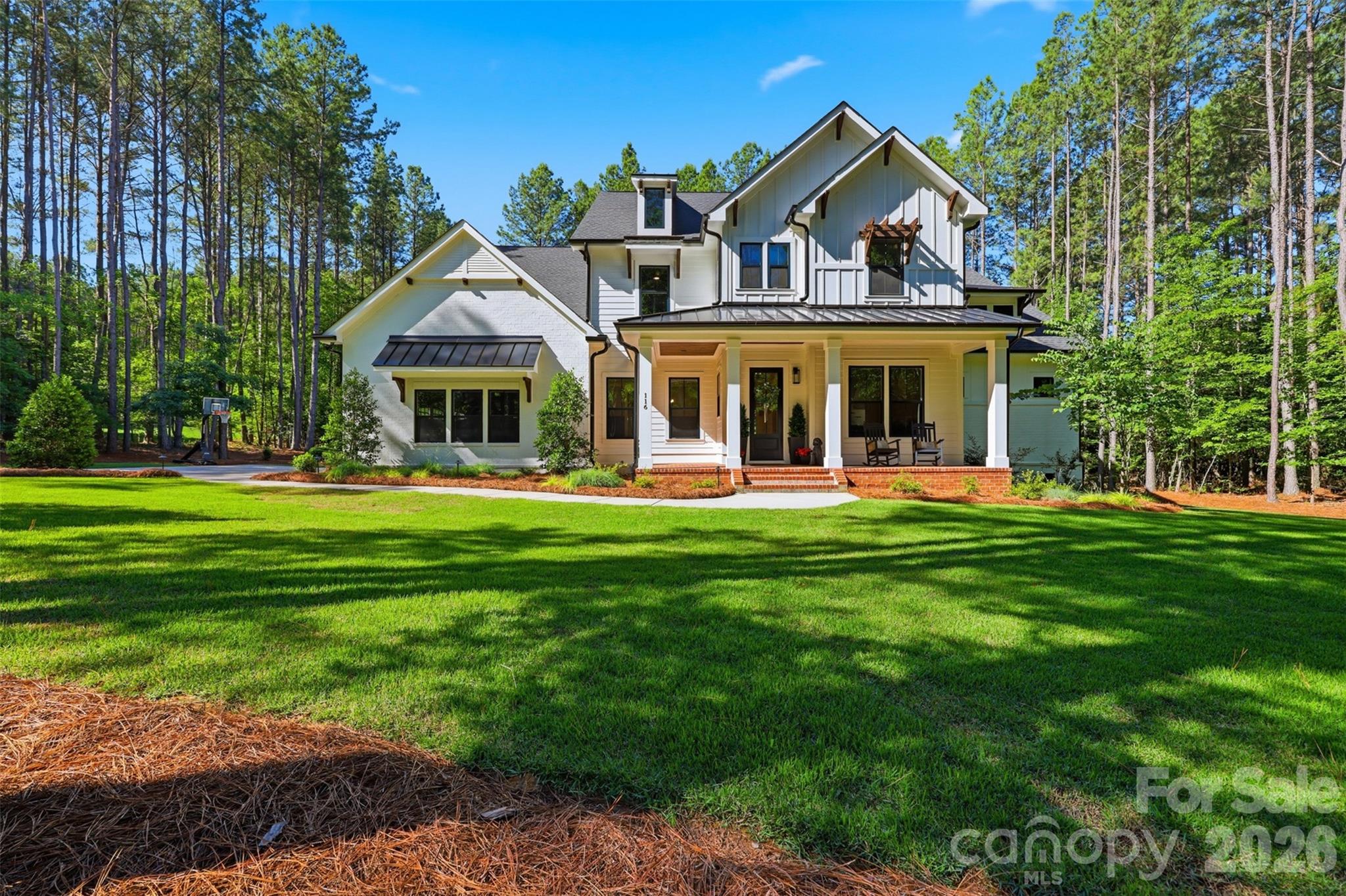 116 Silver Falls Dr, Troutman, NC 28166
