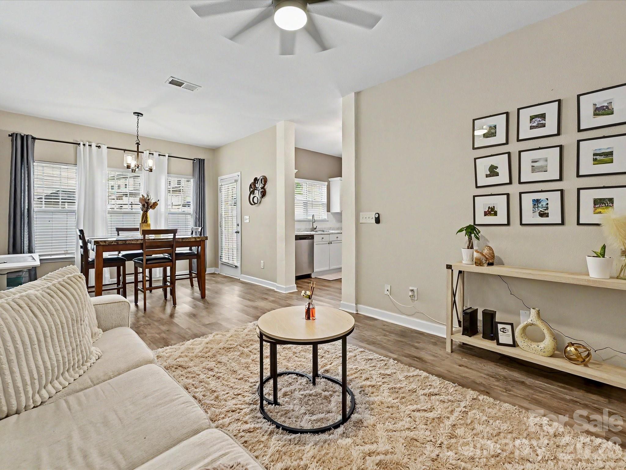 334 Bridal Veil Dr, Charlotte, NC 28217
