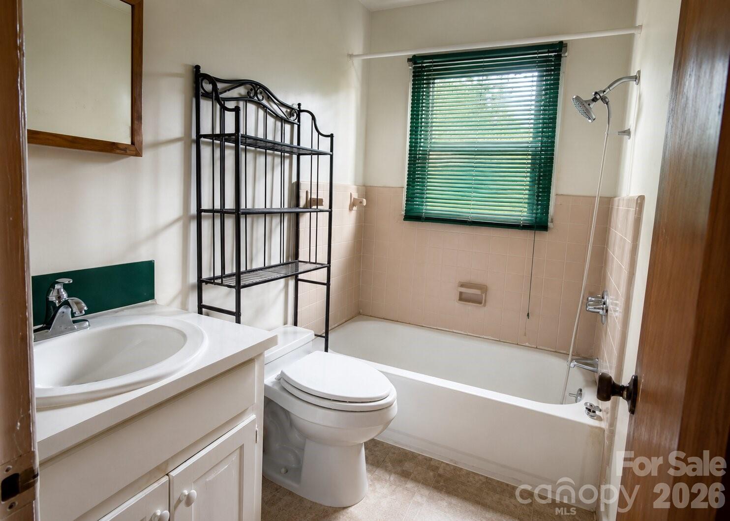 405 Isom St, Lancaster, SC 29720