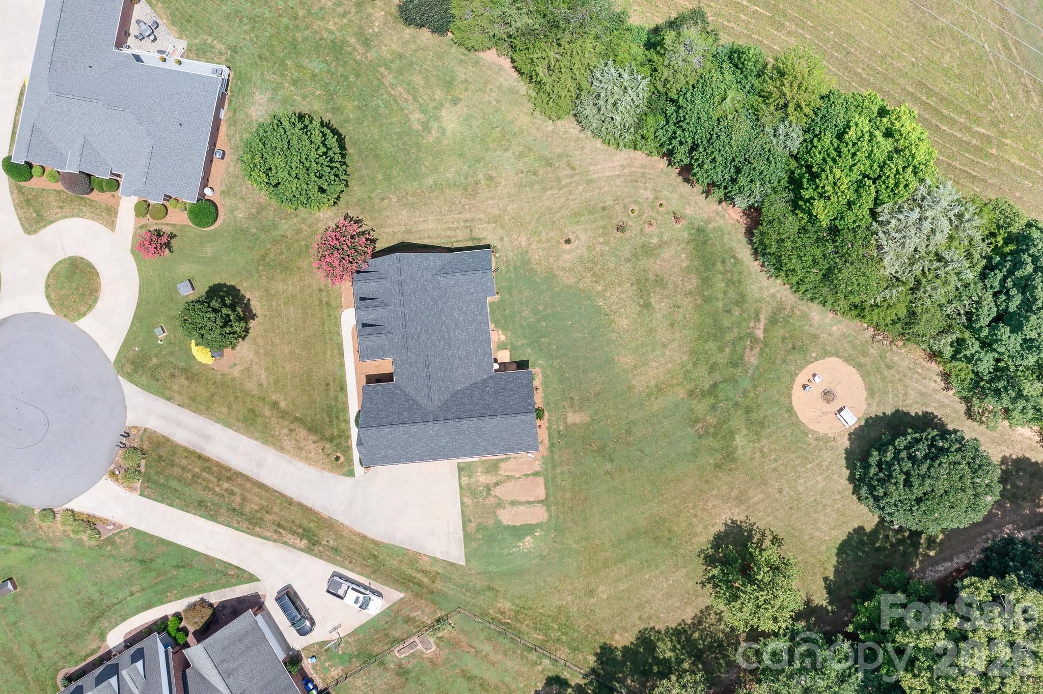 4380 Woodsbury Ln, Lincolnton, NC 28092