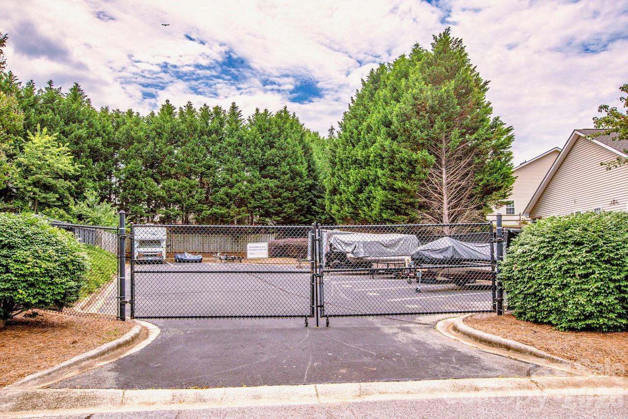 134 Ashwood Ln, Mooresville, NC 28117