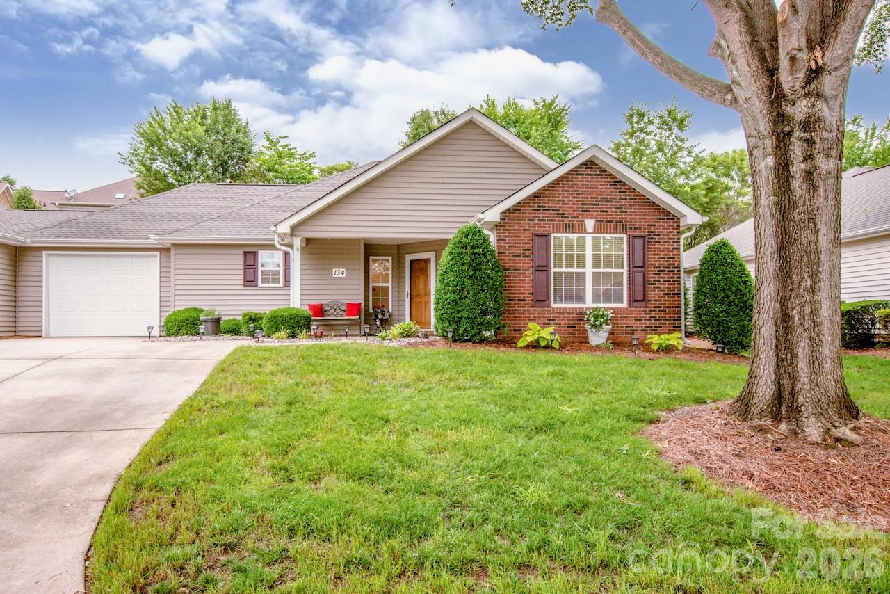 134 Ashwood Ln, Mooresville, NC 28117