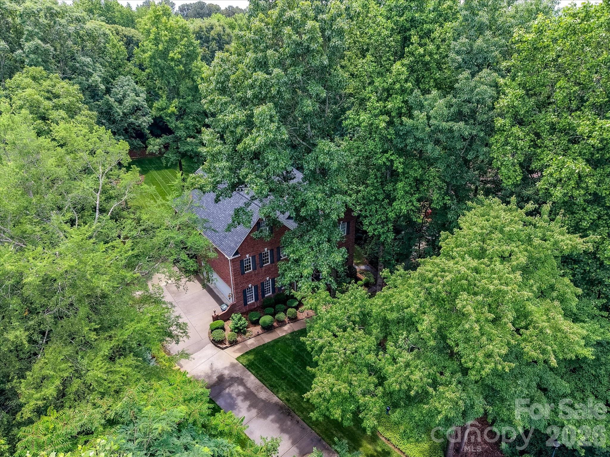 11615 Hidden Forest Ln, Davidson, NC 28036