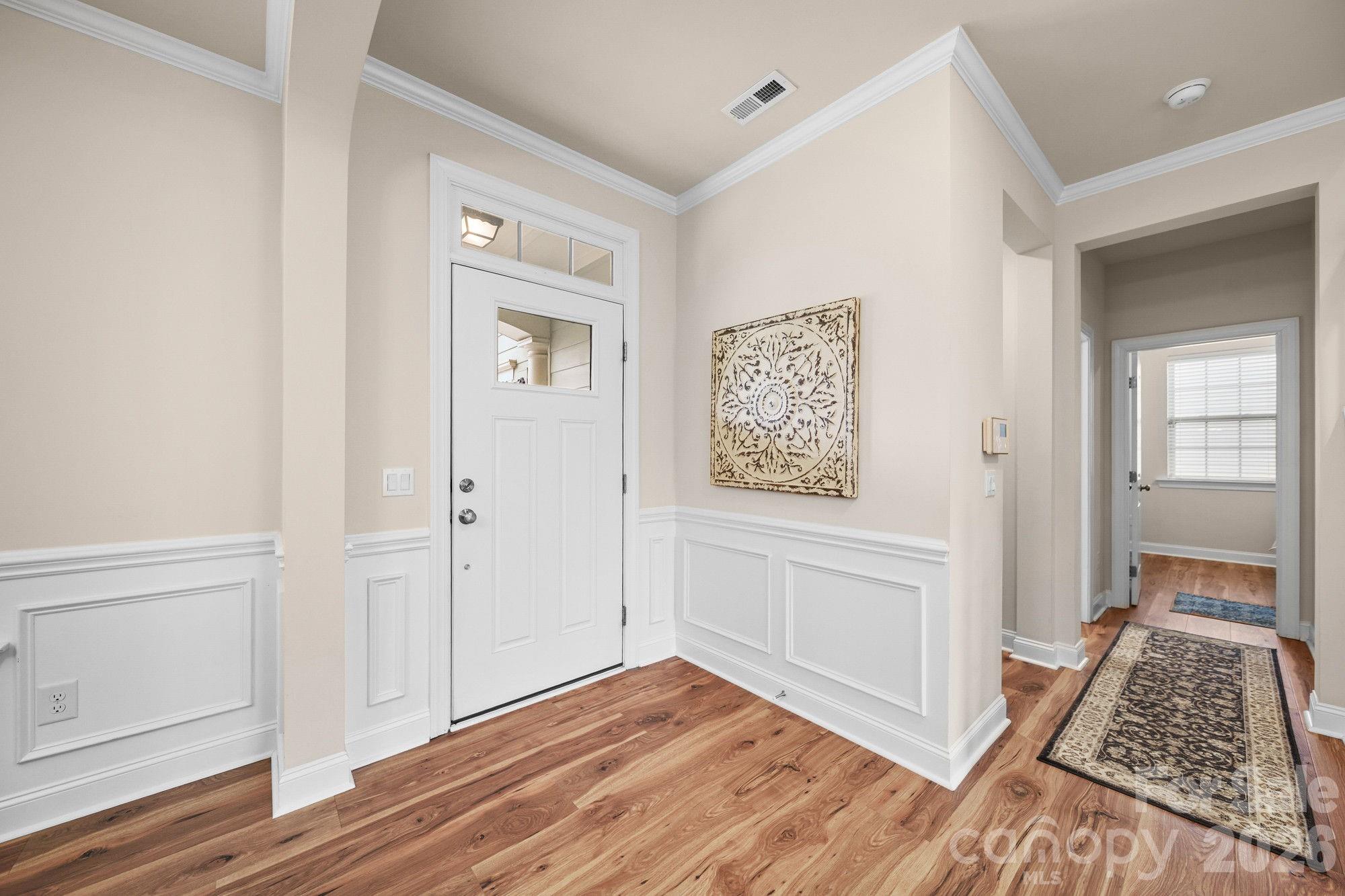 17516 Austins Creek Dr, Charlotte, NC 28278