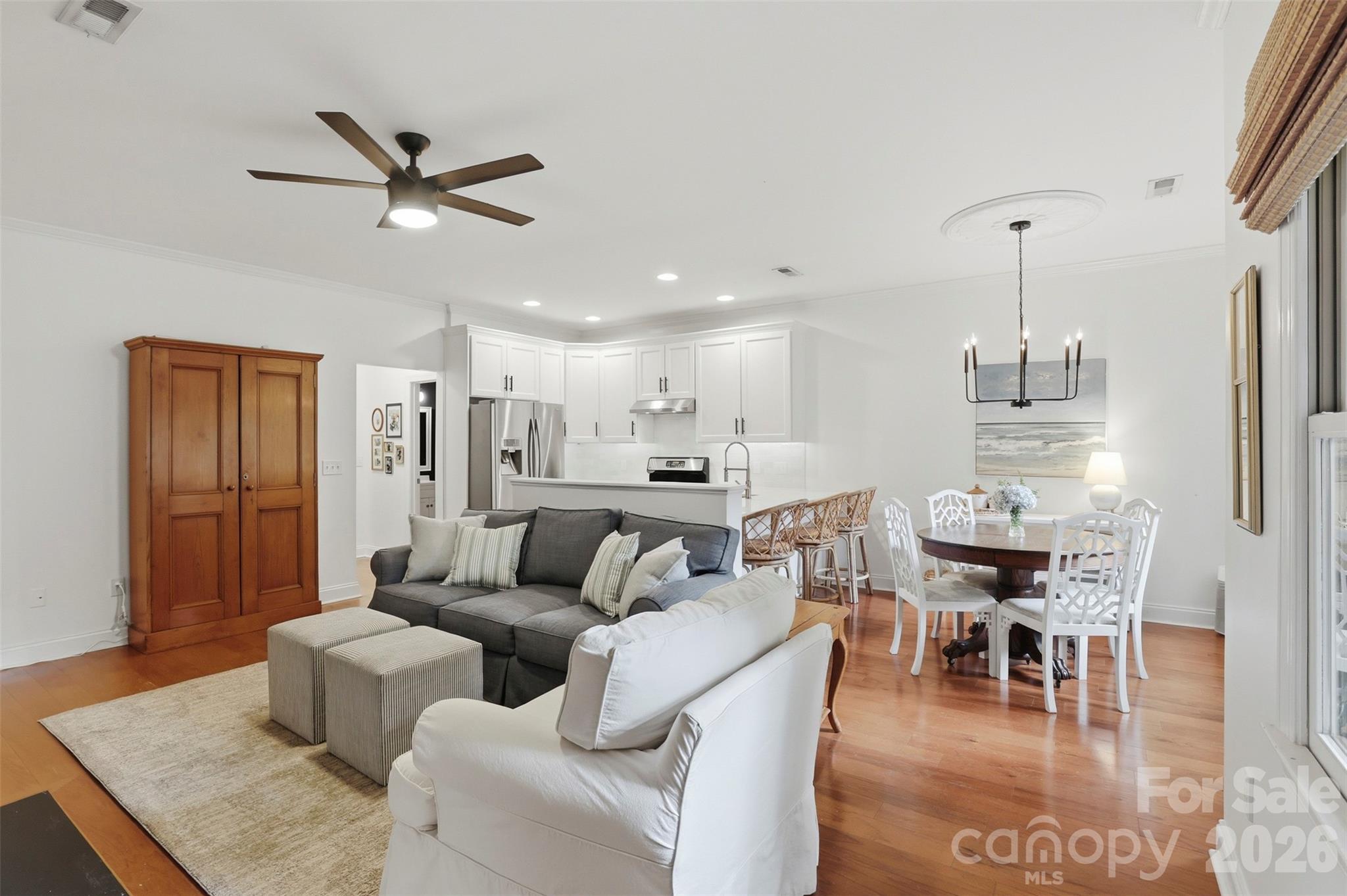 4613 Dabney Vigor Dr, Charlotte, NC 28209