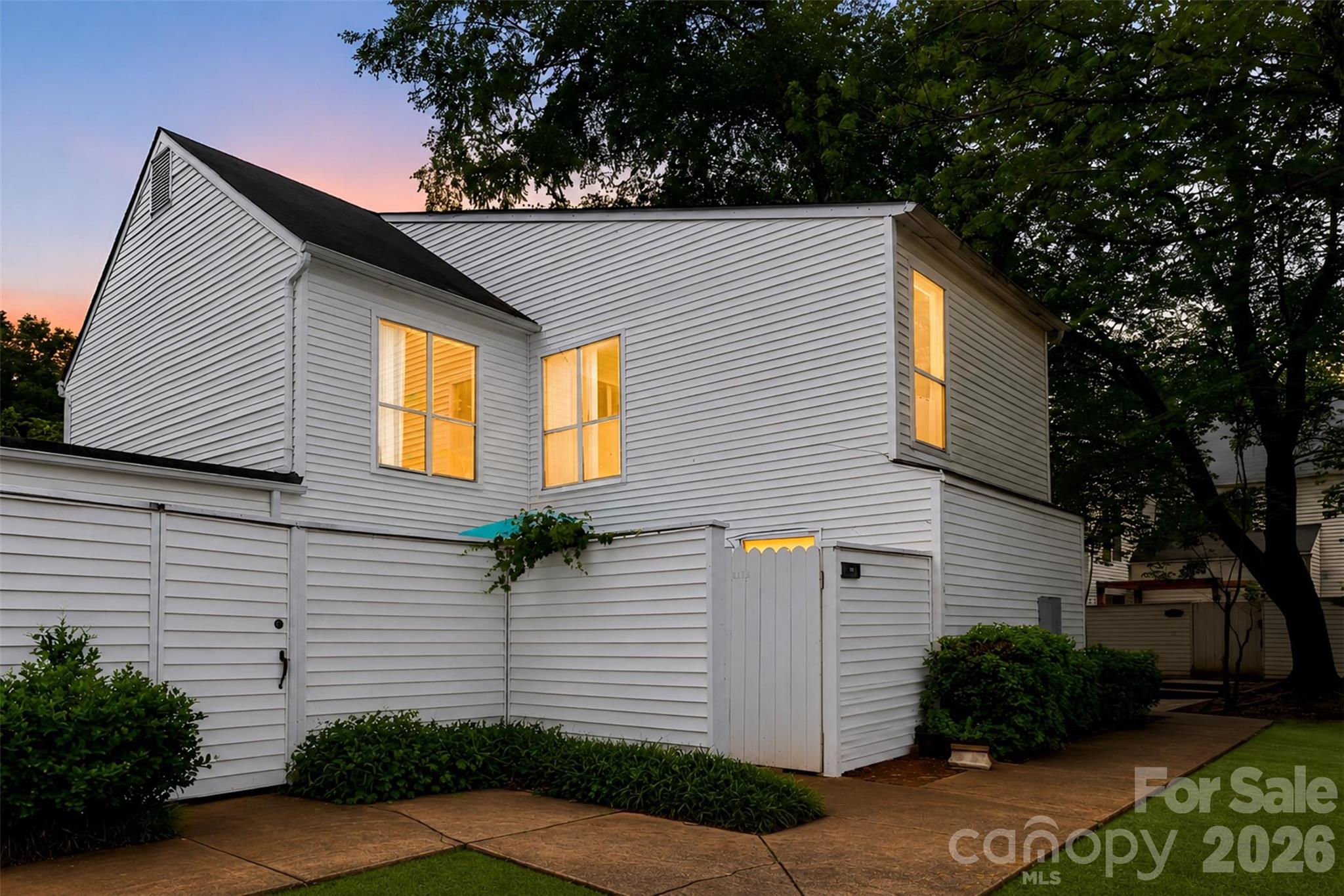 7130 Stonington Ln, Charlotte, NC 28227