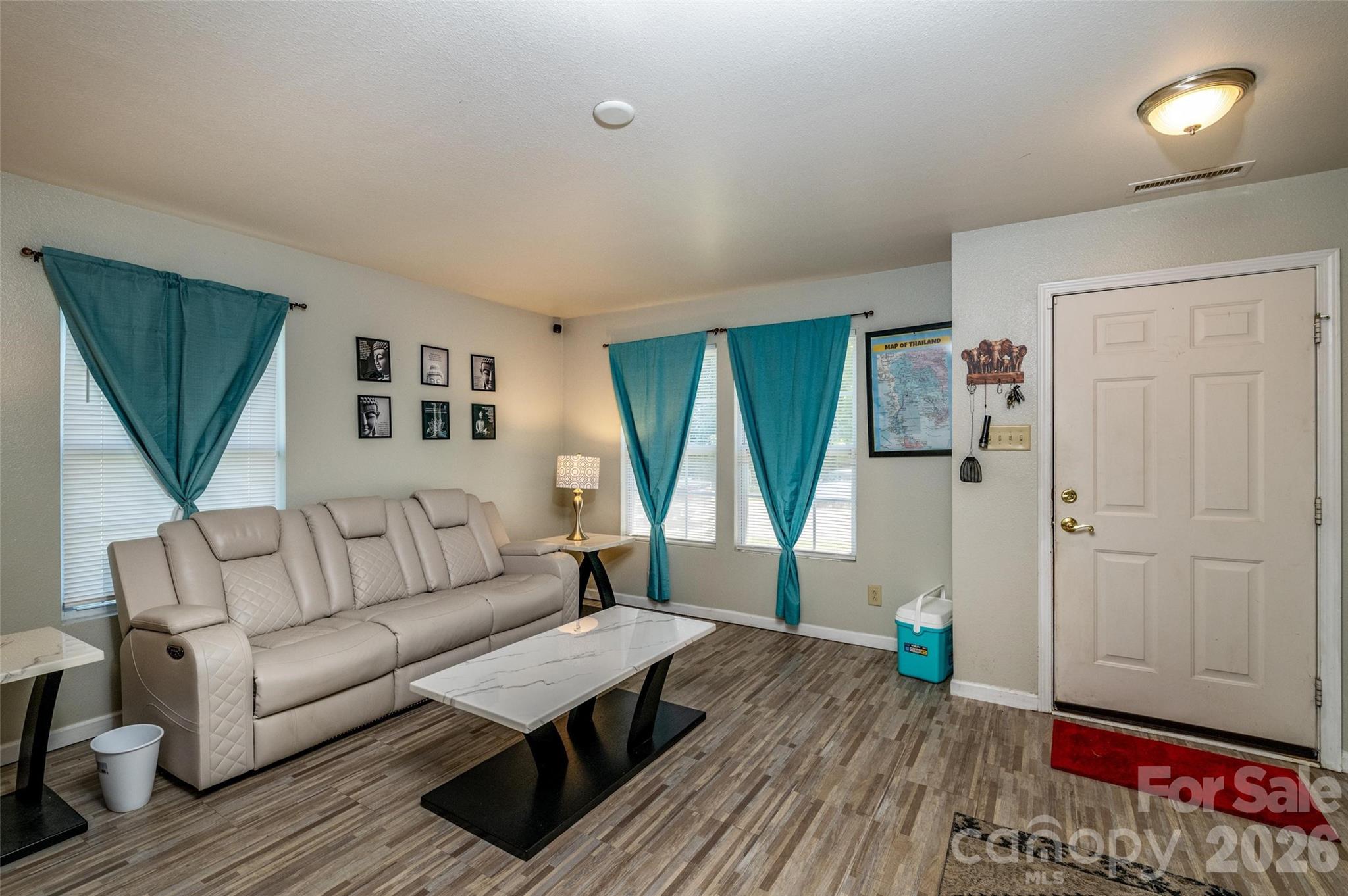 7343 Fox Point Dr, Charlotte, NC 28269